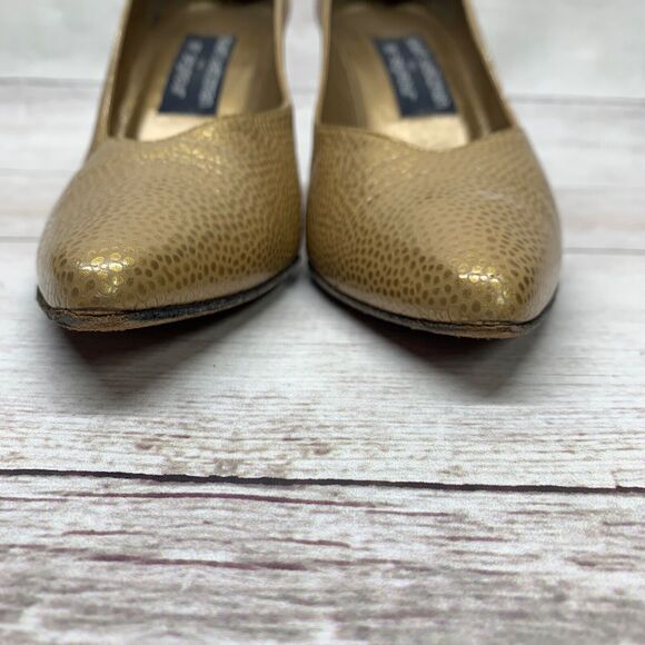 Stuart Weitzman for Mr. Seymour Gold Vintage High Heels Size 7.5 N - Picture 6 of 10
